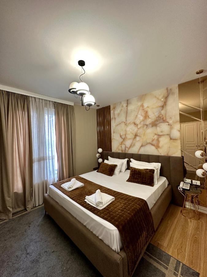 Rose Boutique Tirana